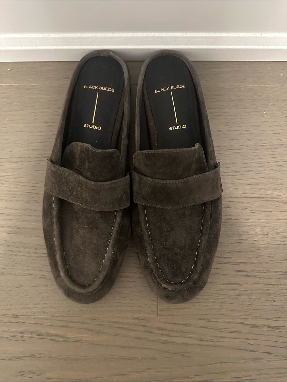 Women’s Black Suede Studio Gabby Loafer Mule in Hot Fudge Suede - Picture 2 of 4